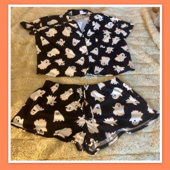 Women’s Halloween Pajama Set - Picture 1 of 2